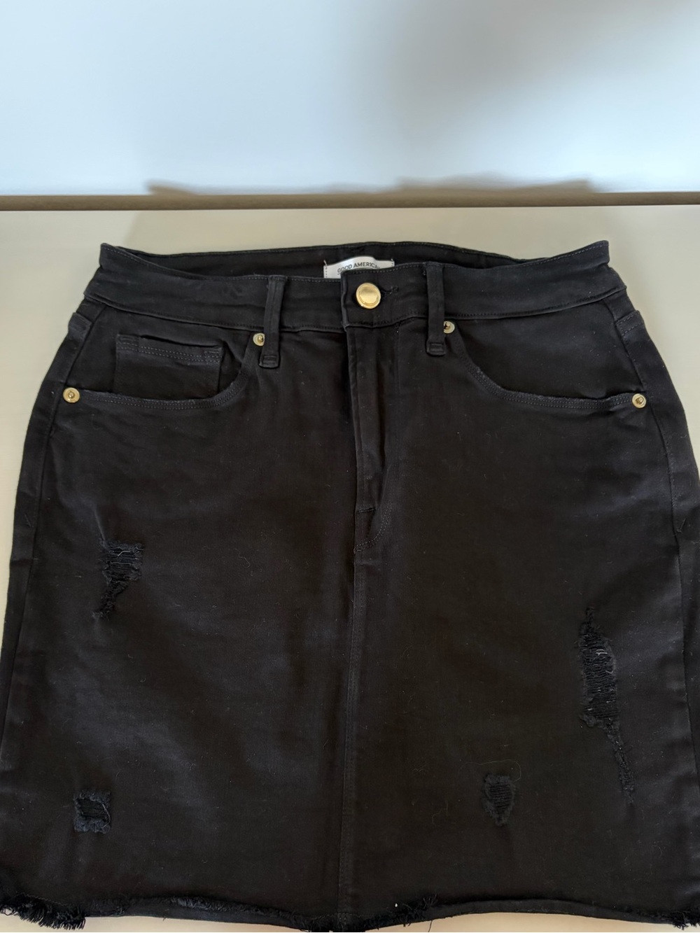 Good American black jean skirt size 8/29